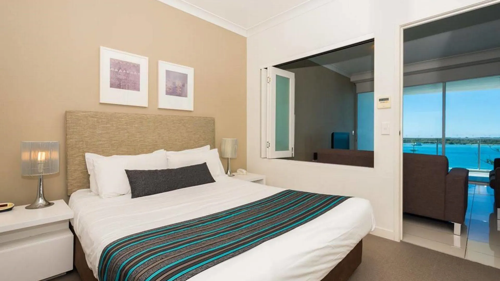 Silvershore On The Broadwater 4*