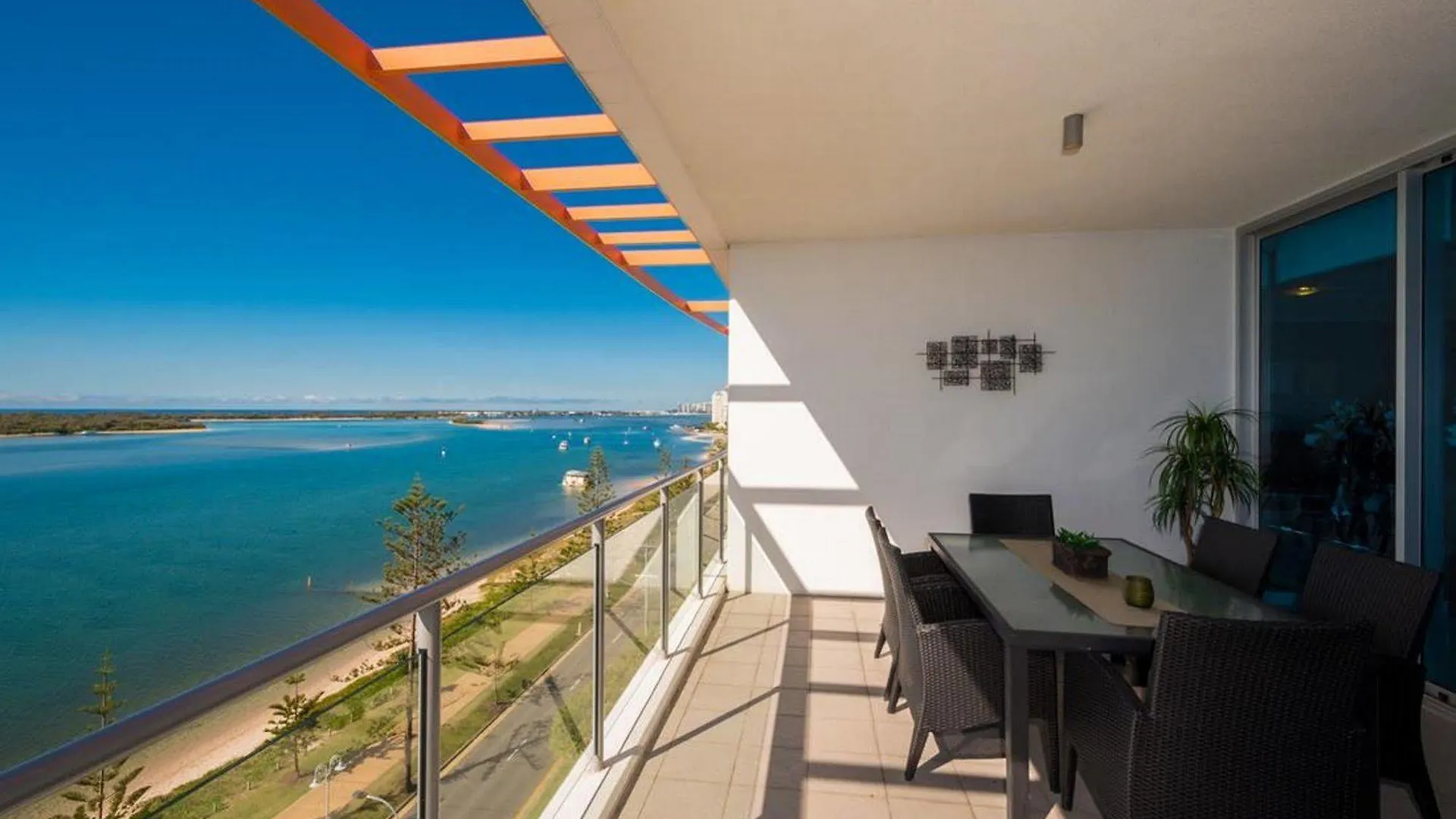 Silvershore On The Broadwater