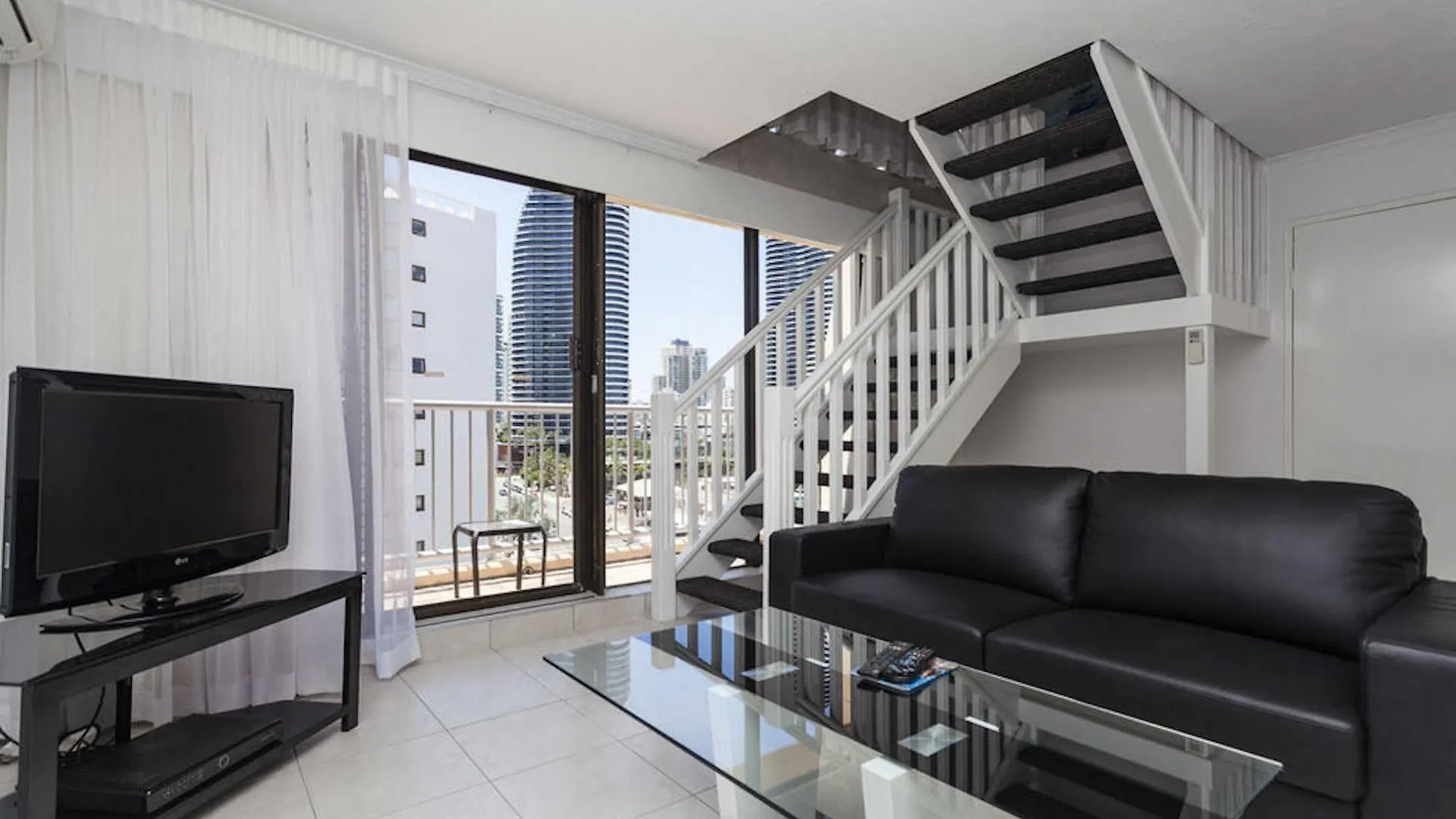 Broadbeach Travel