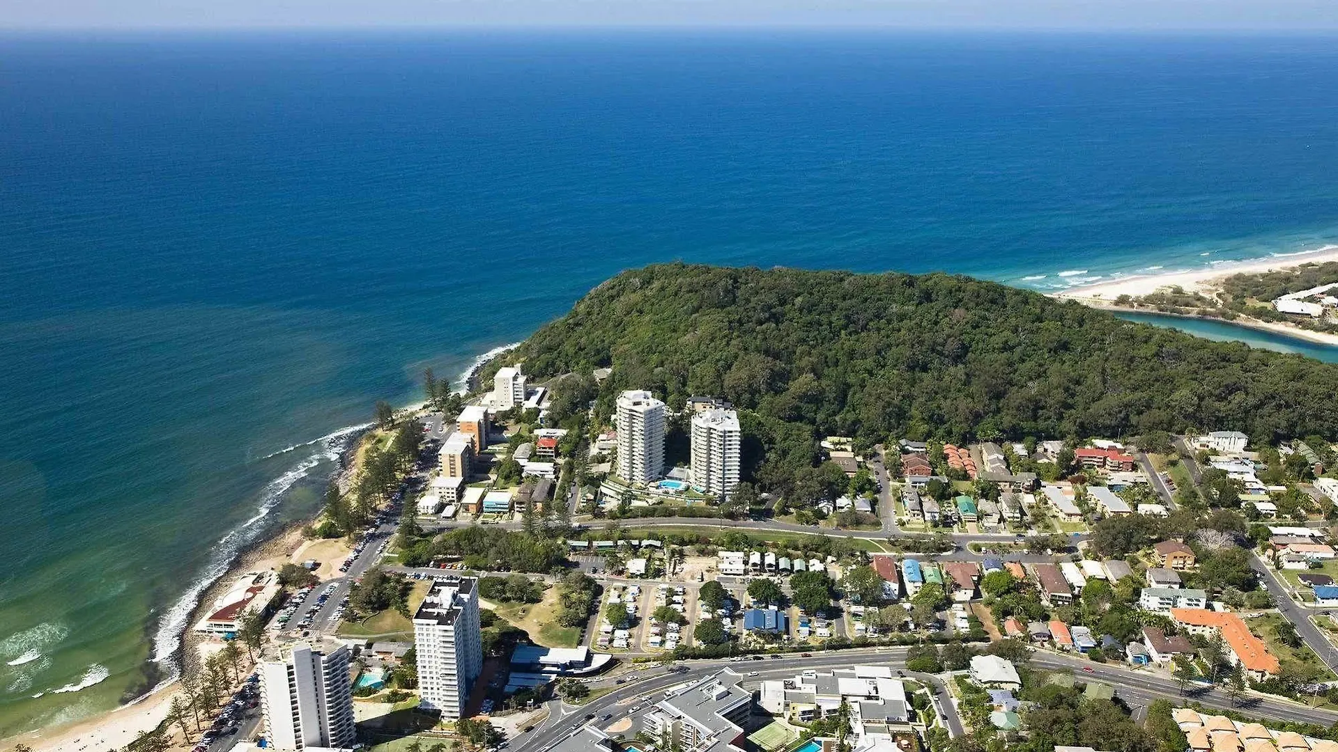 Burleigh Tourist Park Hotel