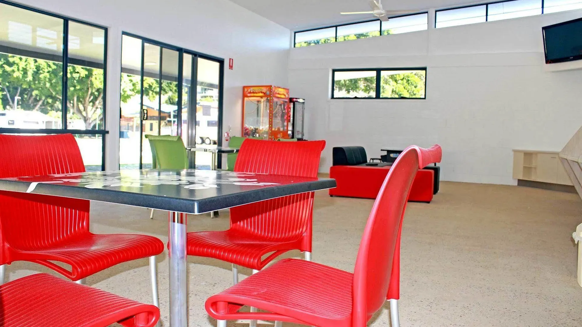 Burleigh Tourist Park 2* Gold Coast