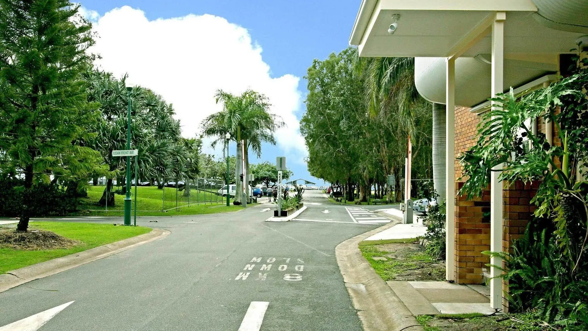 Hotel Burleigh Tourist Park