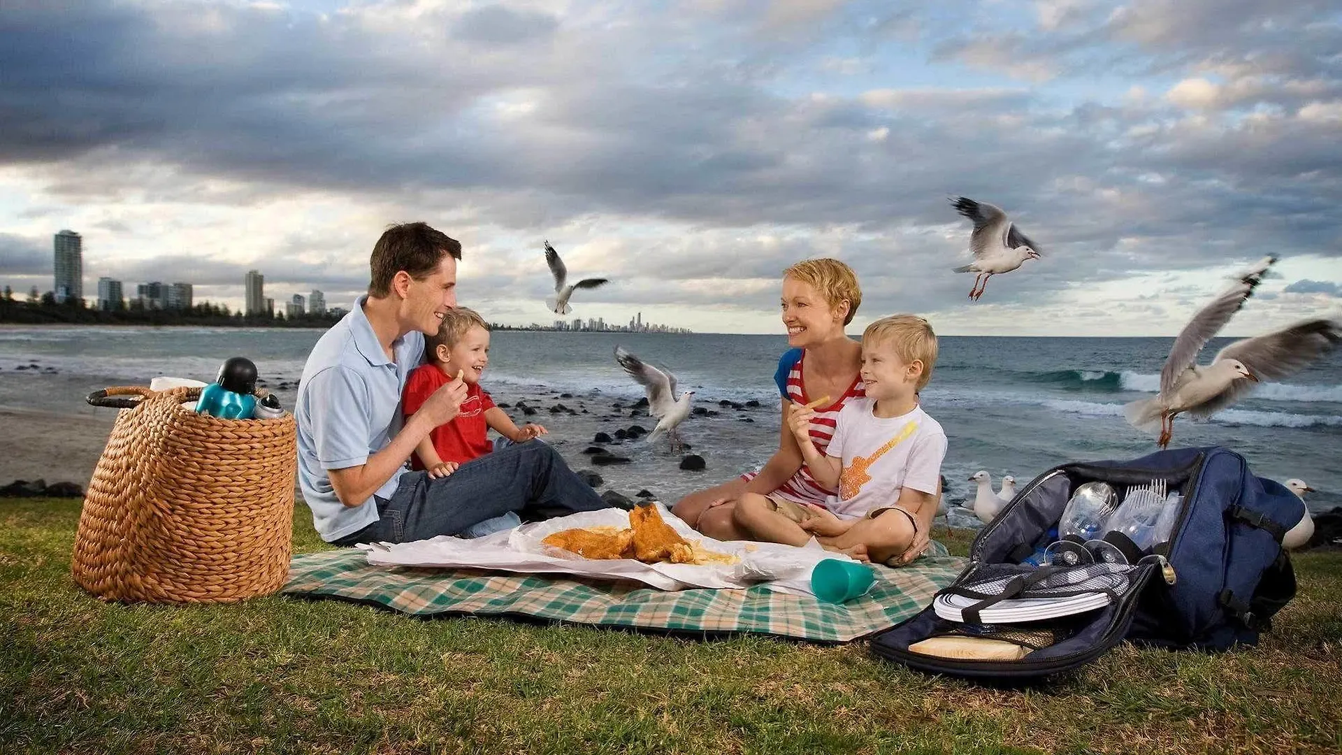 Hotel Burleigh Tourist Park