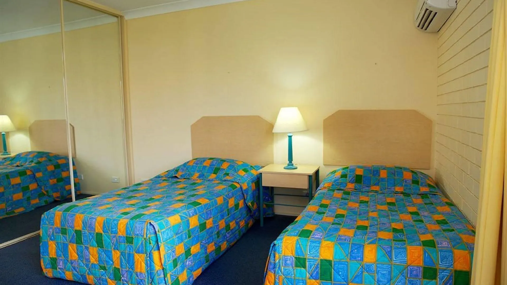 Aparthotel Harbour Side