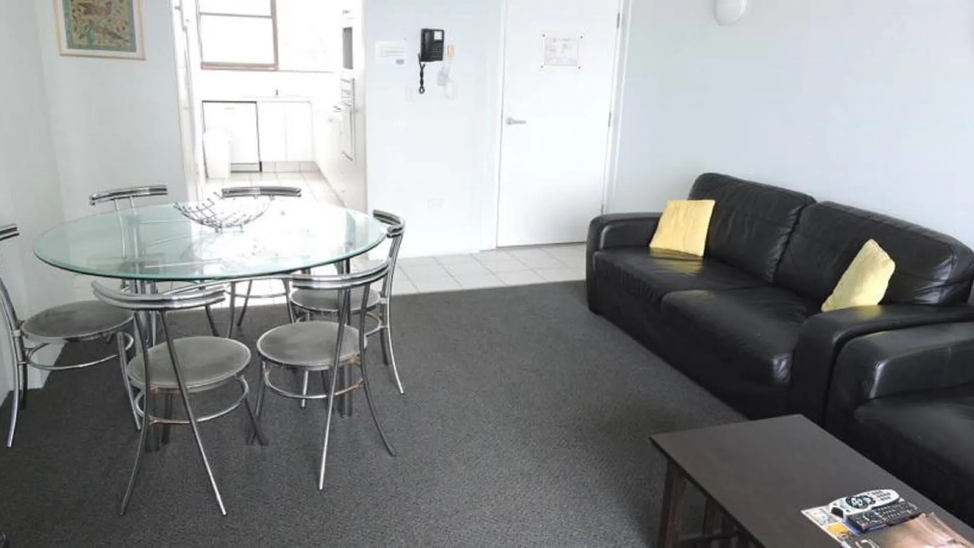 Aparthotel President - Absolute Beachfront 3*