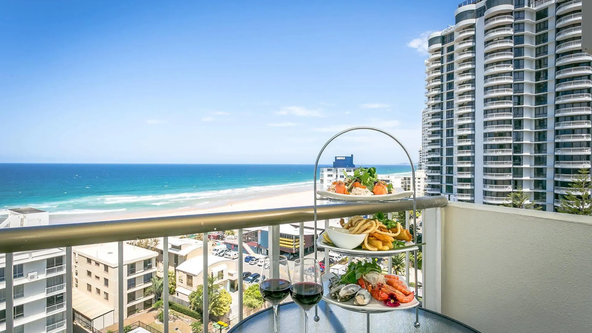 Surfers Beachside 4*