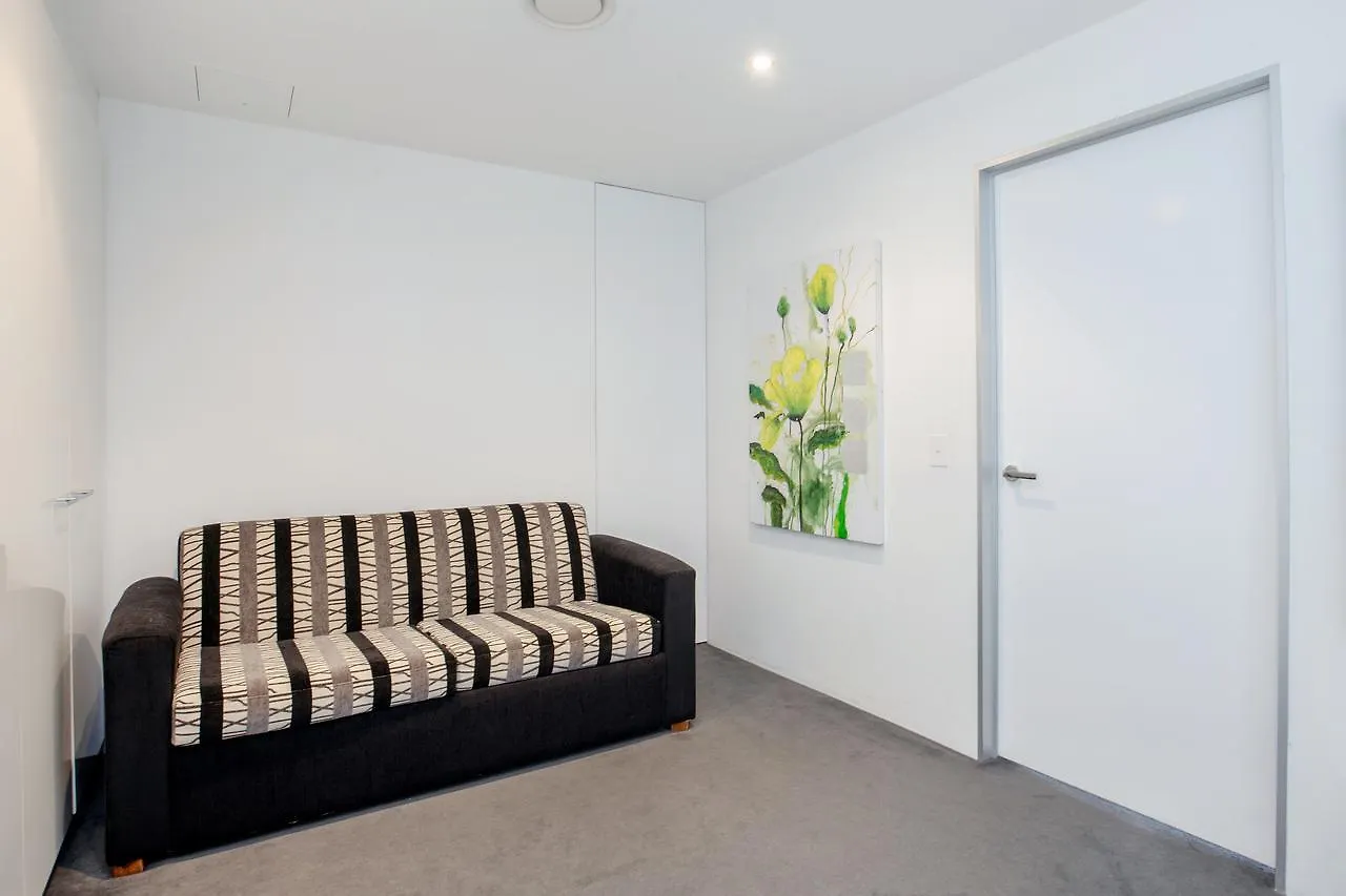 Circle On Cavill, And Sub Penthouses - We Accommodate Apartment
