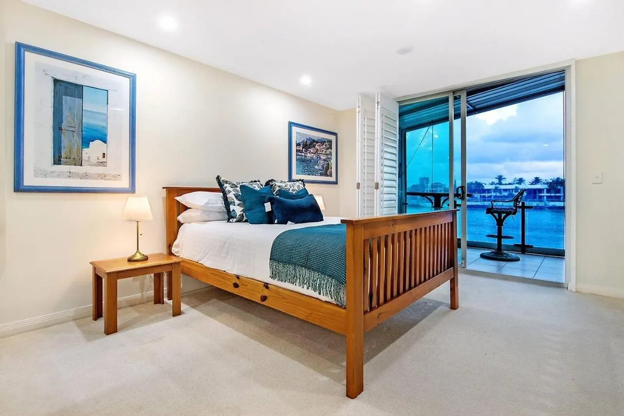 5 Million Dollar Surfers Paradise Dream Mansion Holiday home *