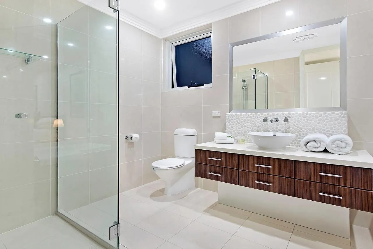 5 Million Dollar Surfers Paradise Dream Mansion Holiday home