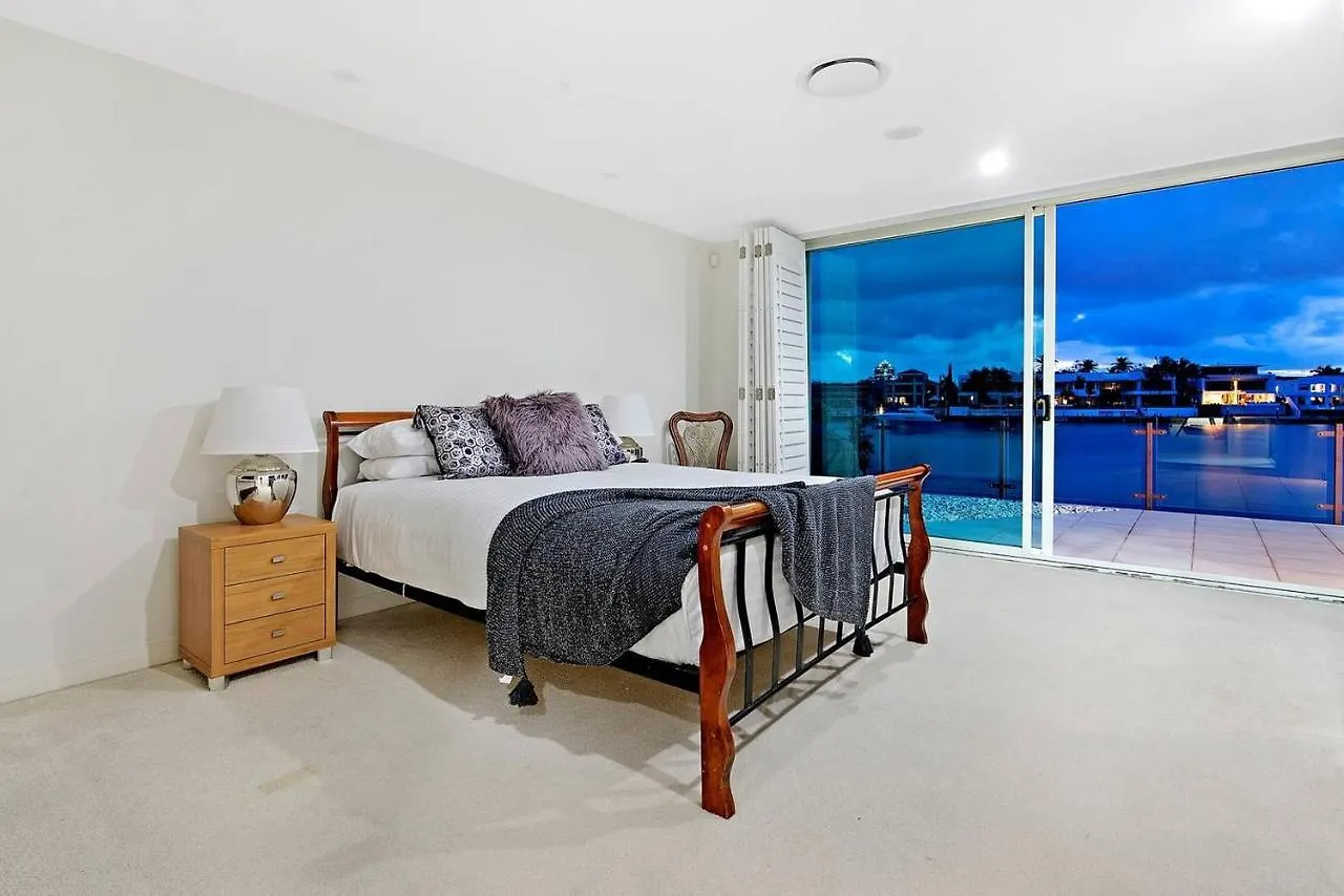 Holiday home 5 Million Dollar Surfers Paradise Dream Mansion