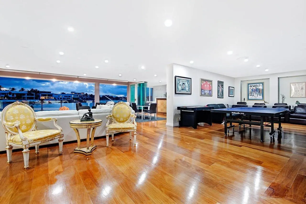 5 Million Dollar Surfers Paradise Dream Mansion Holiday home Gold Coast