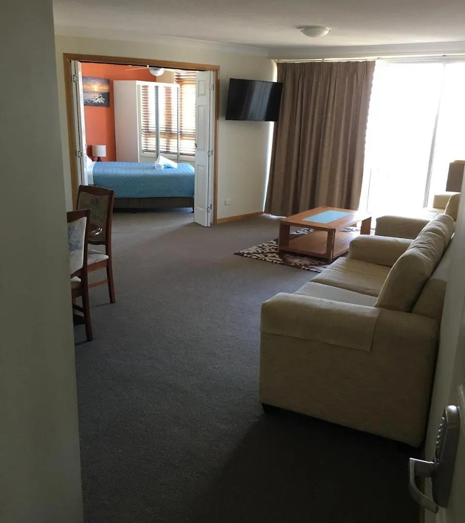 Bell Of Broadbeach * Gold Coast