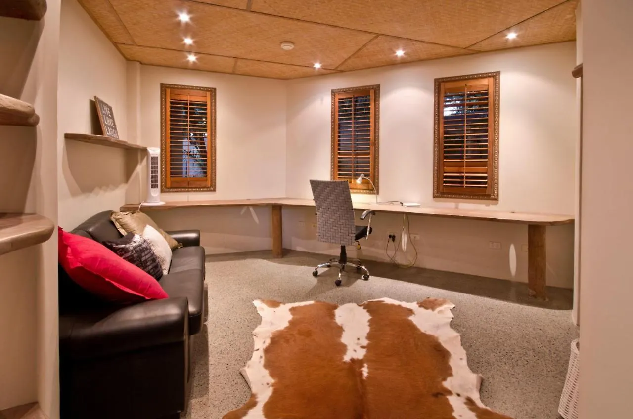 Casa Albero Via Roma Holiday home *