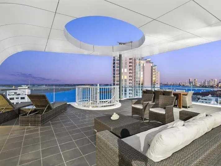 Stunning Penthouse With Rooftop Terrace Labrador * 골드코스트