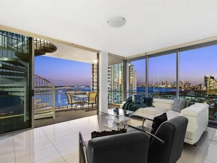 Stunning Penthouse With Rooftop Terrace Labrador * 골드코스트
