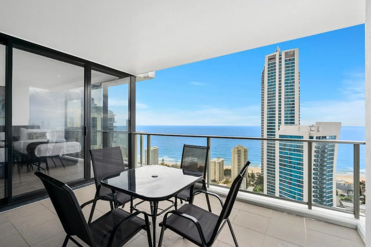 Circle On Cavill - Gclr * Gold Coast