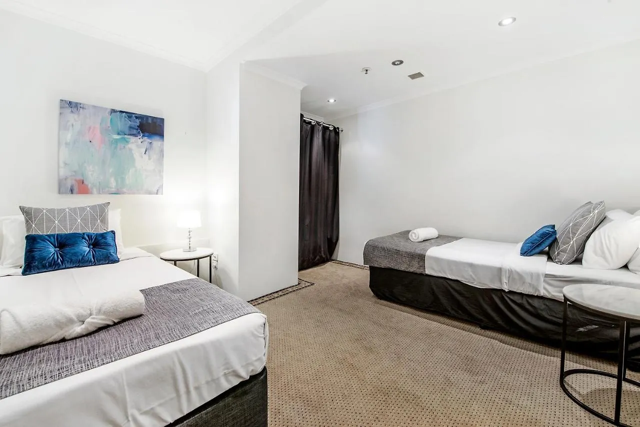 Golden Gate 2 Storey Penthouse With Pool - We Accommodate *