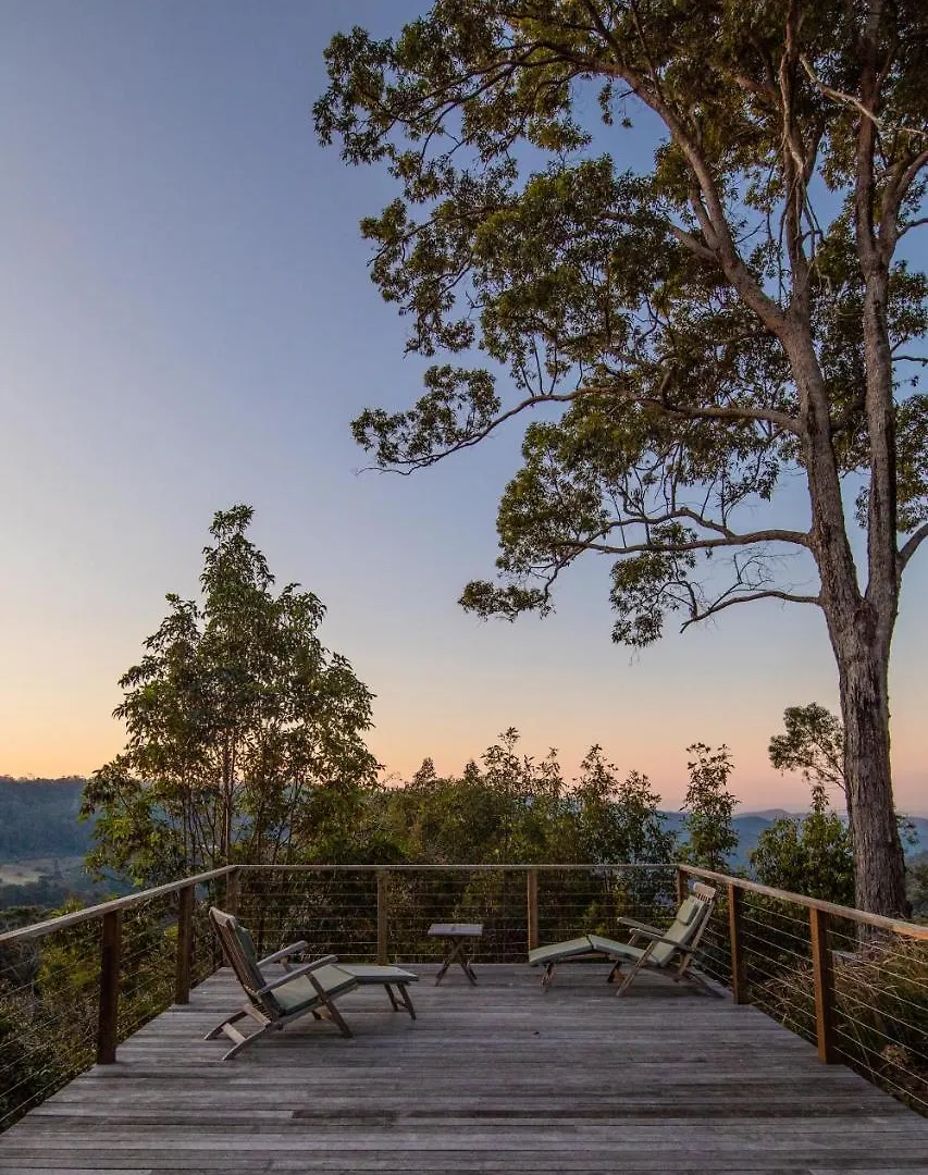 Escarpment Retreat & Day For Couples Bed & Breakfast