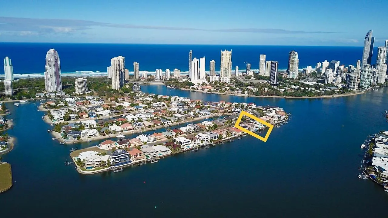 5 Million Dollar Surfers Paradise Dream Mansion Holiday home *