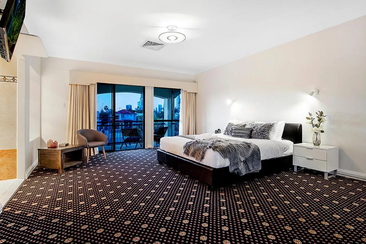 Holidays House Almafi Drive Surfers Paradise * Gold Coast