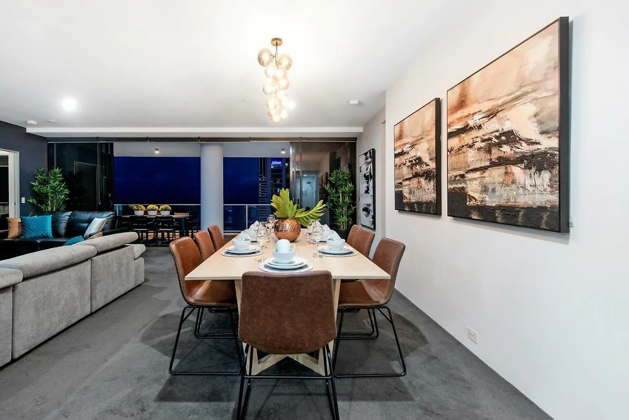 Circle On Cavill, And Sub Penthouses - We Accommodate