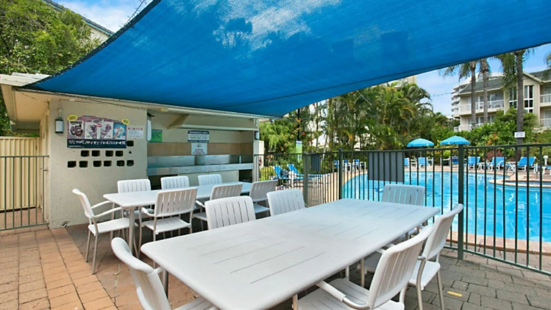 Aparthotel Mari Court Gold Coast