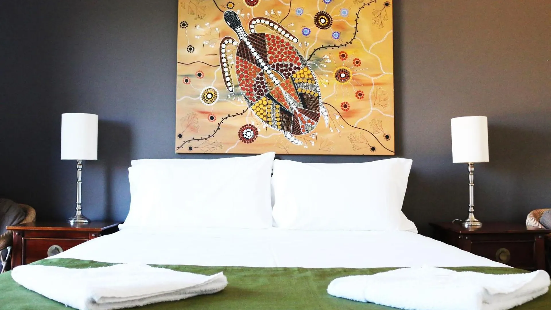 San Chelsea Beachside شقة فندقية Bilinga