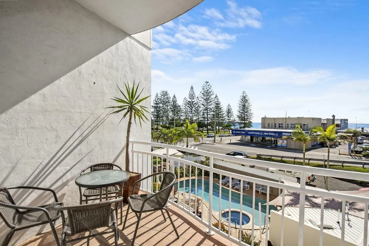 Kirra Palms Lägenhetshotell 3*