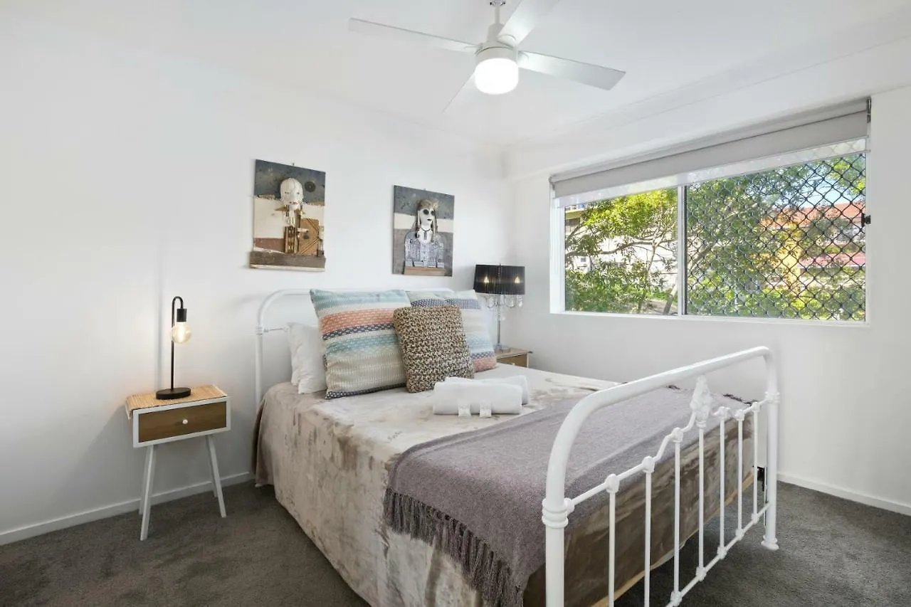 Lägenhetshotell Kirra Palms 3*