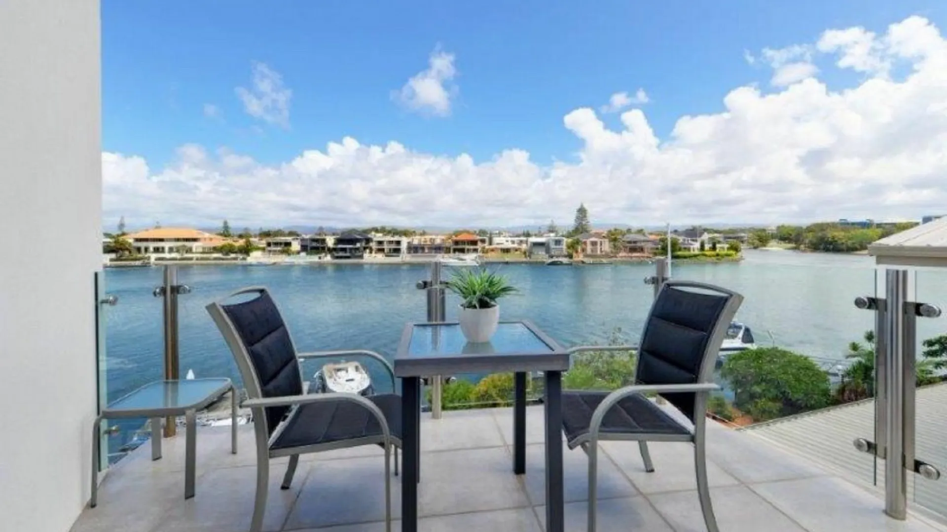 Casa Grande On The Water * Gold Coast
