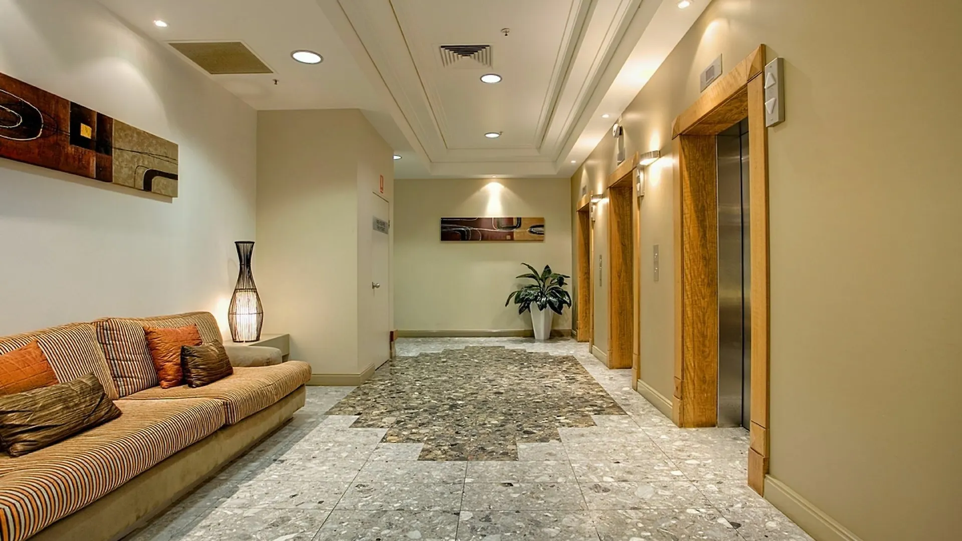 Aparthotel Points North Gold Coast