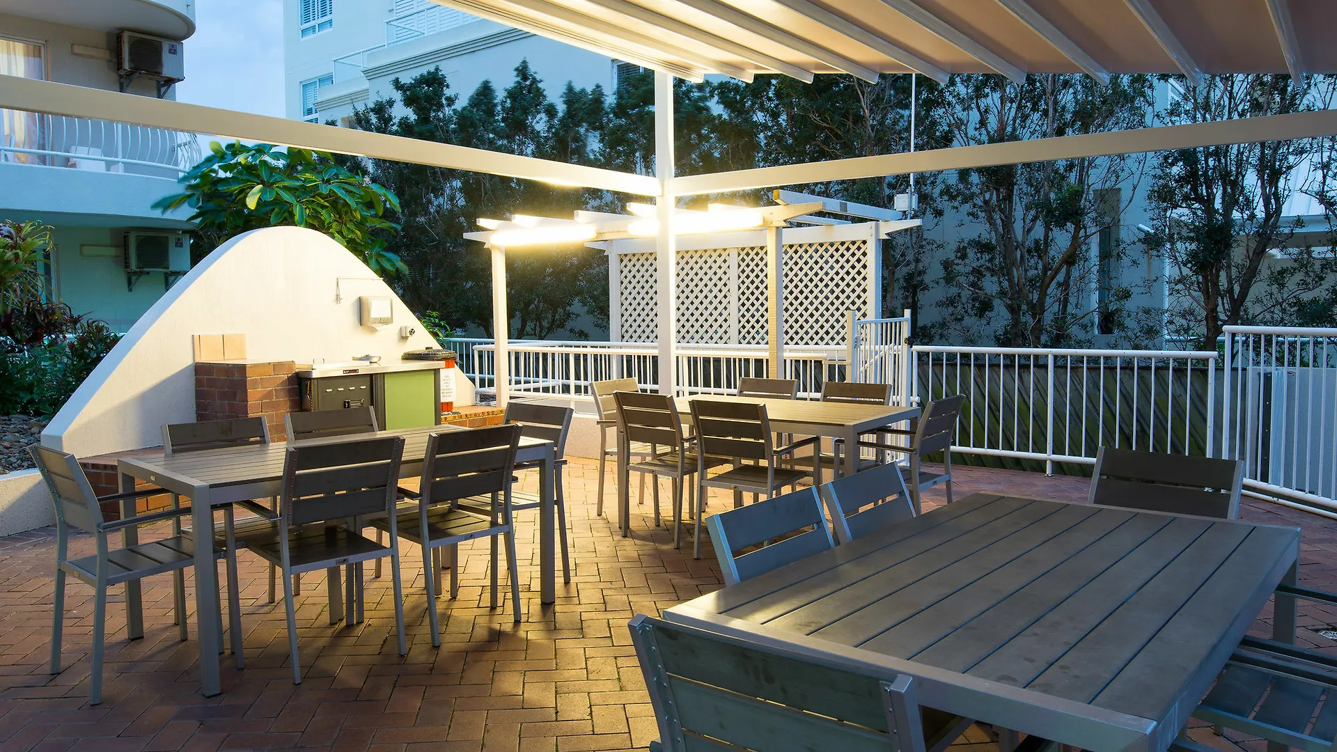 Golden Shores Club