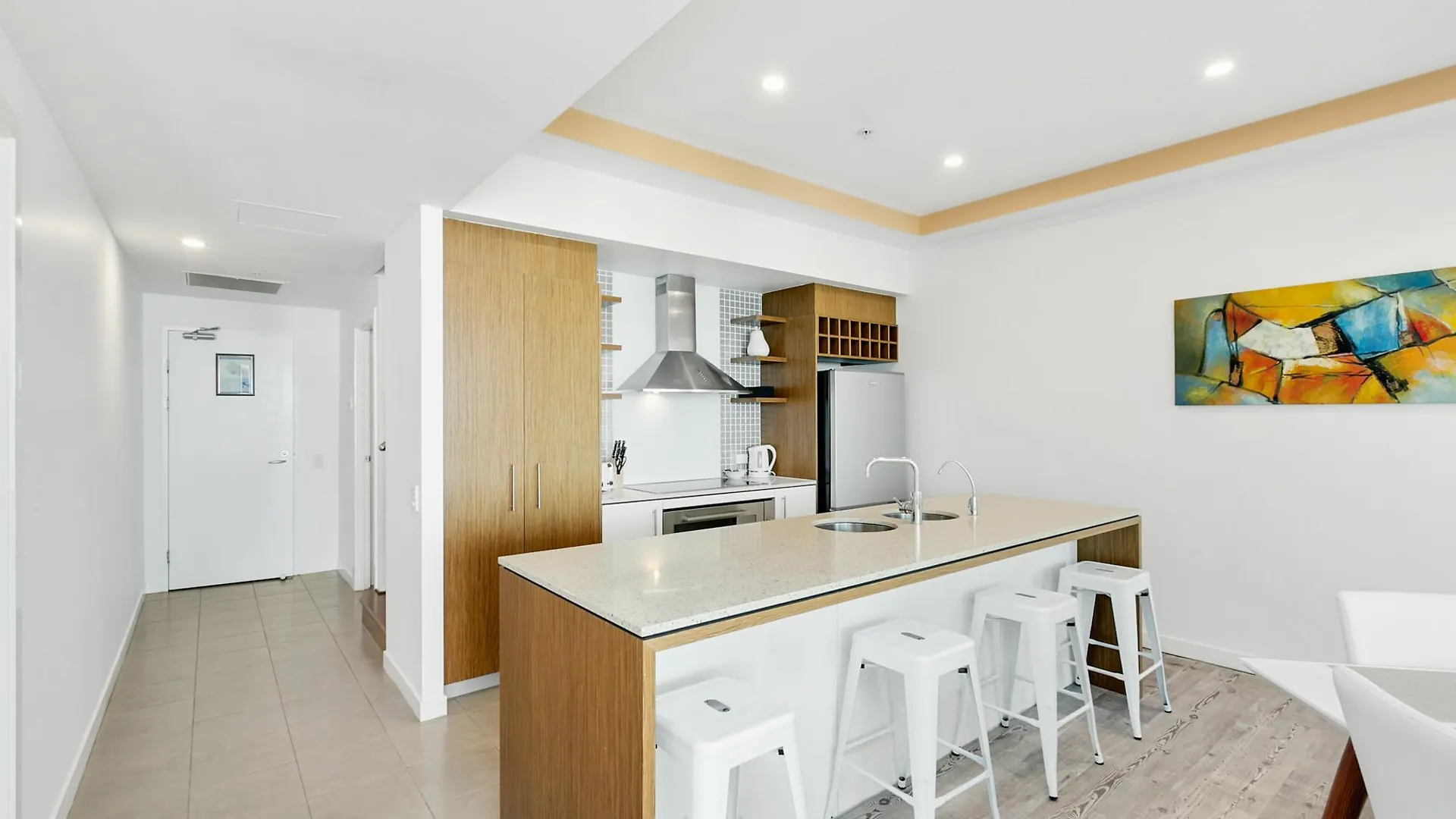 Wings - Q Apartment