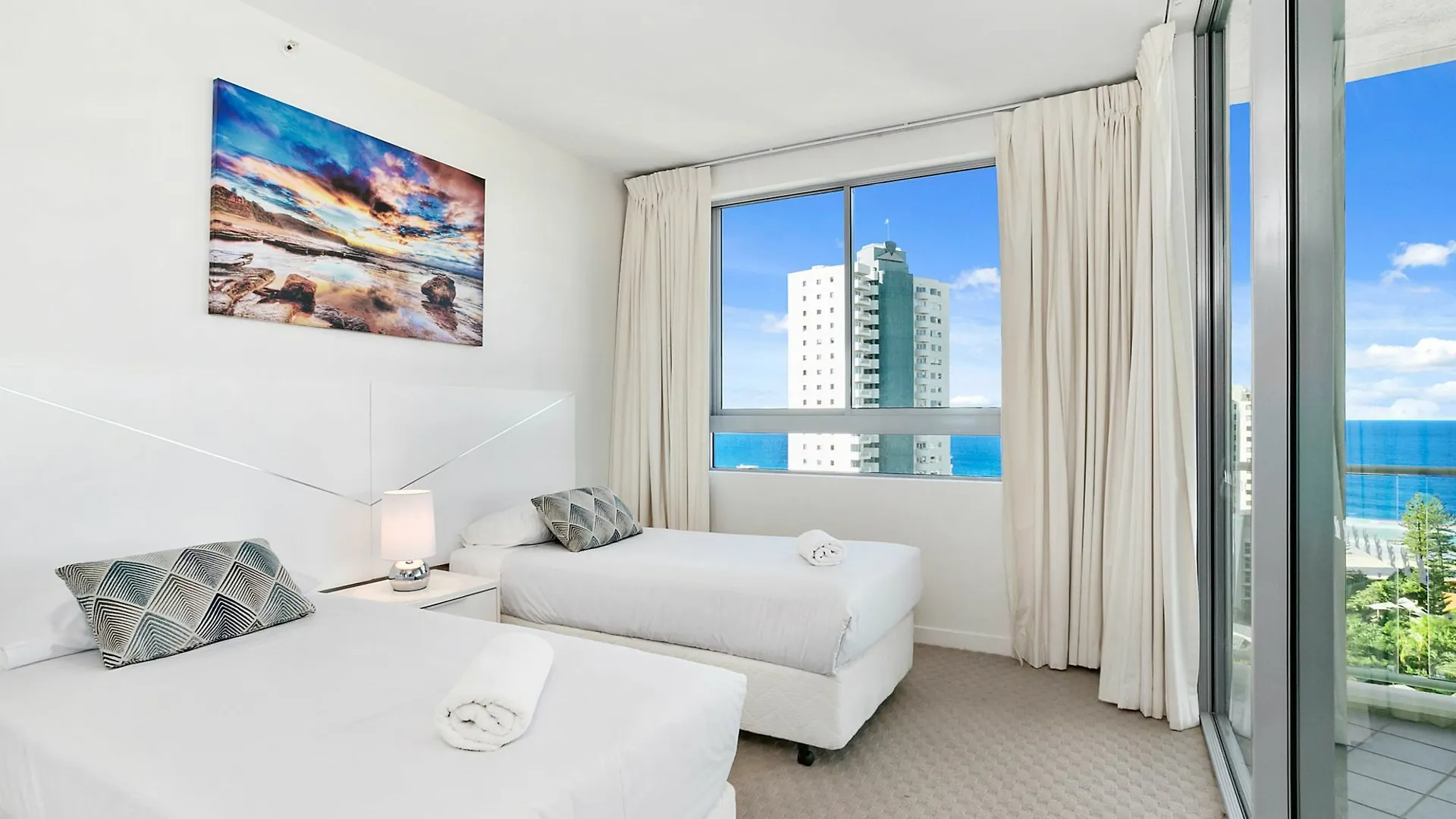 Wings - Q Apartment