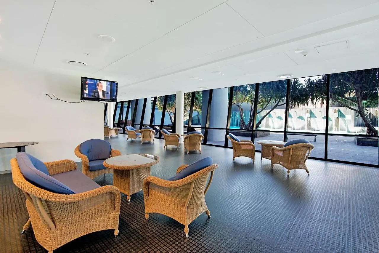 Apartment Seabreeze Holidayz On Cavill Ocean View
