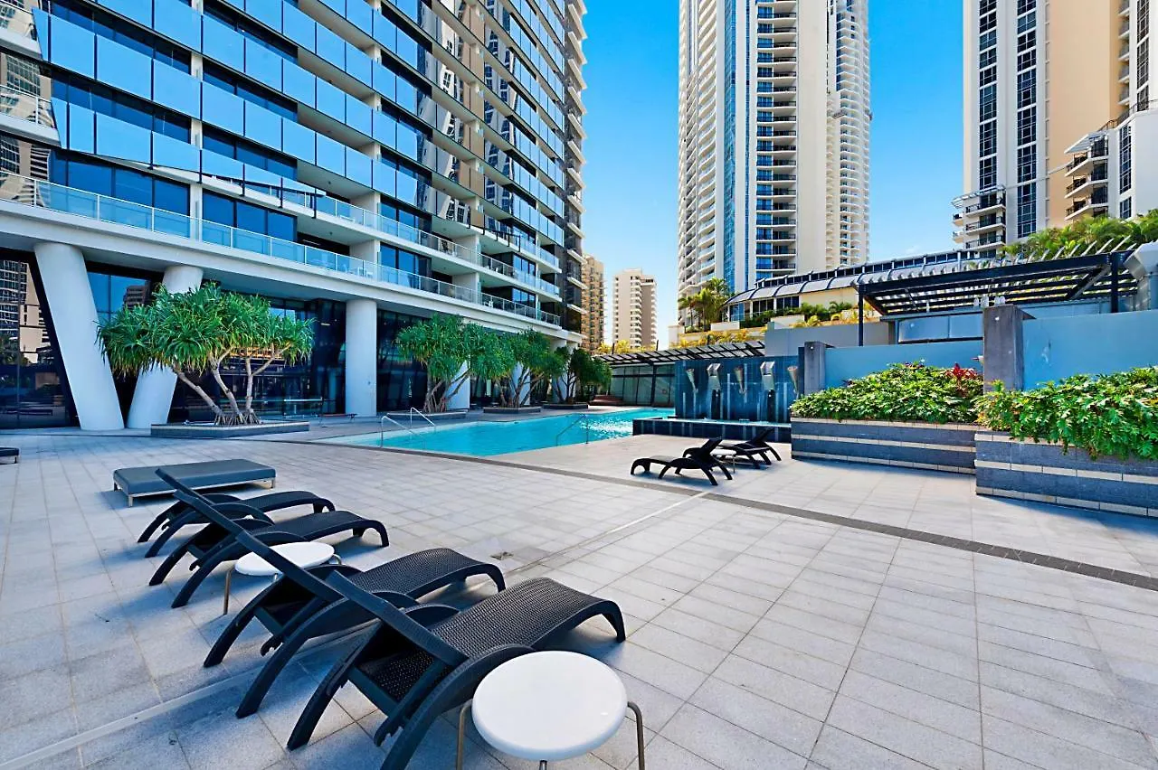 Seabreeze Holidayz On Cavill Ocean View * Gold Coast