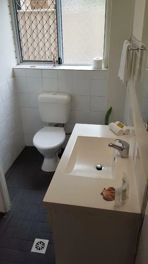 Motel Burleigh Break 3*