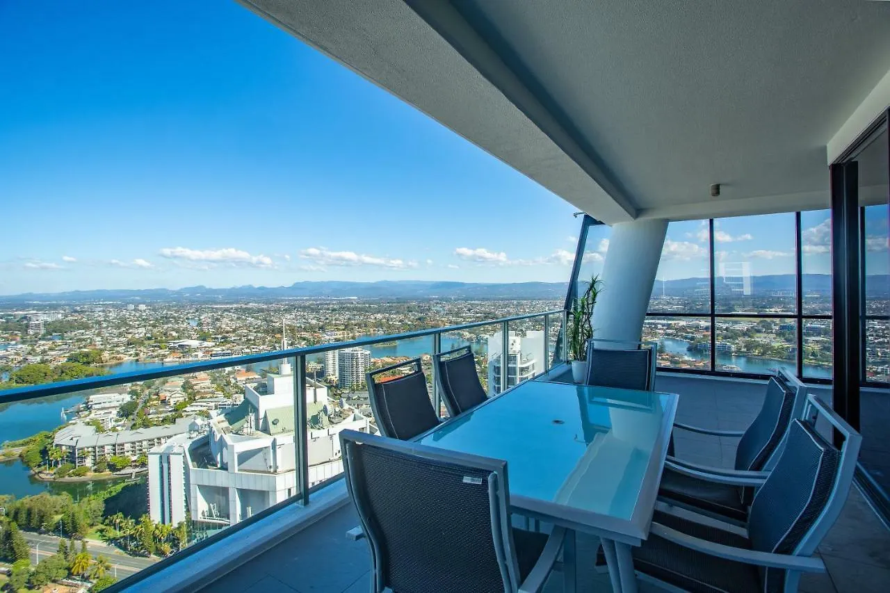 Apartment Circle On Cavill - Hosted By Coastal Letting *