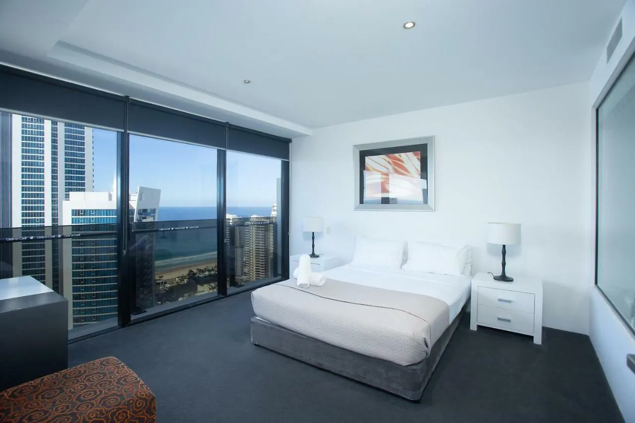 Circle On Cavill - Hosted By Coastal Letting *