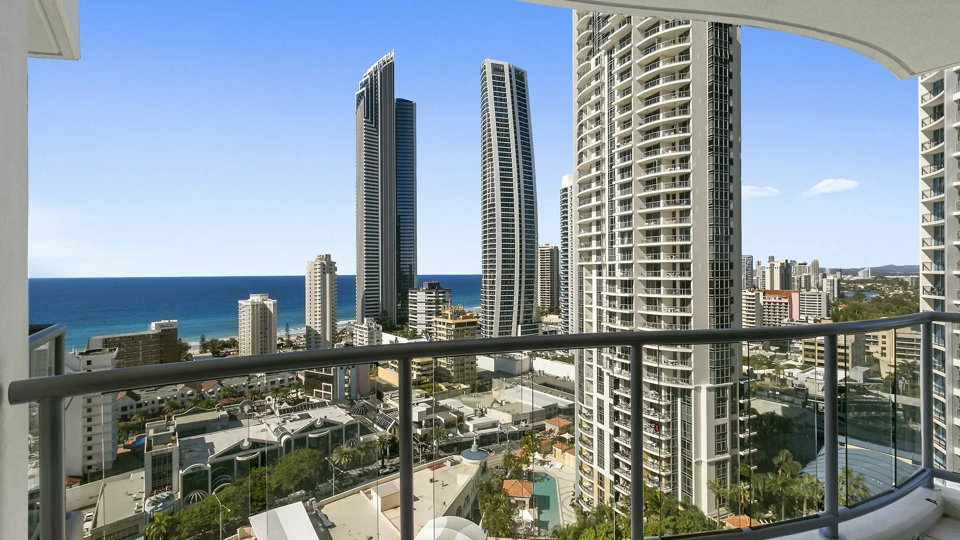 Chevron Renaissance - Hr Surfers Paradise Gold Coast