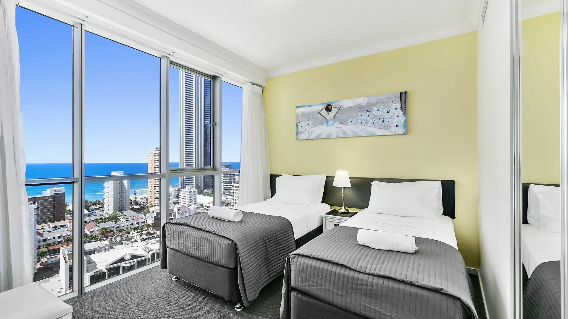 Chevron Renaissance - Hr Surfers Paradise *