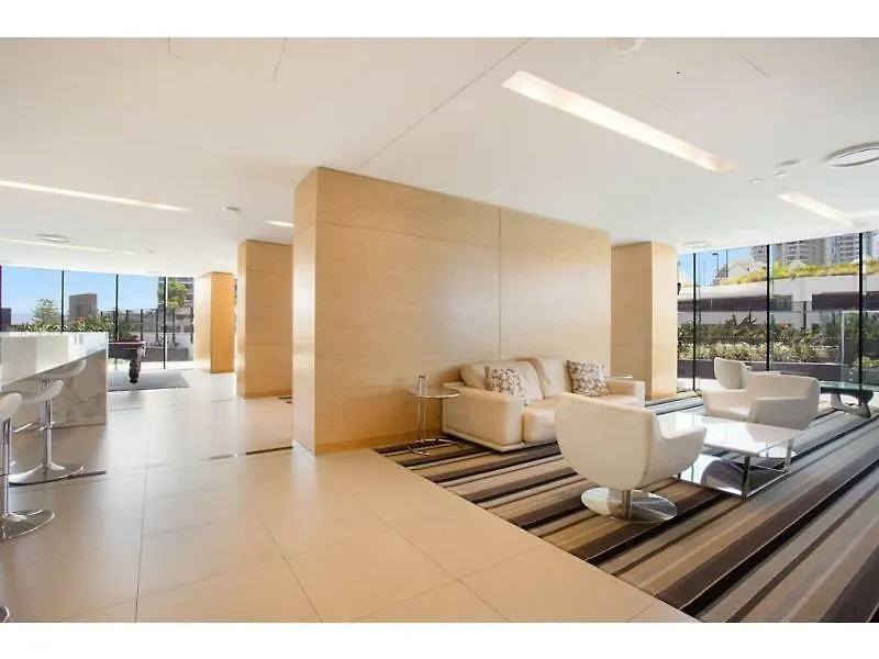 Apartment Luxury 3 Bedroom In Heart Of Broadbeach *