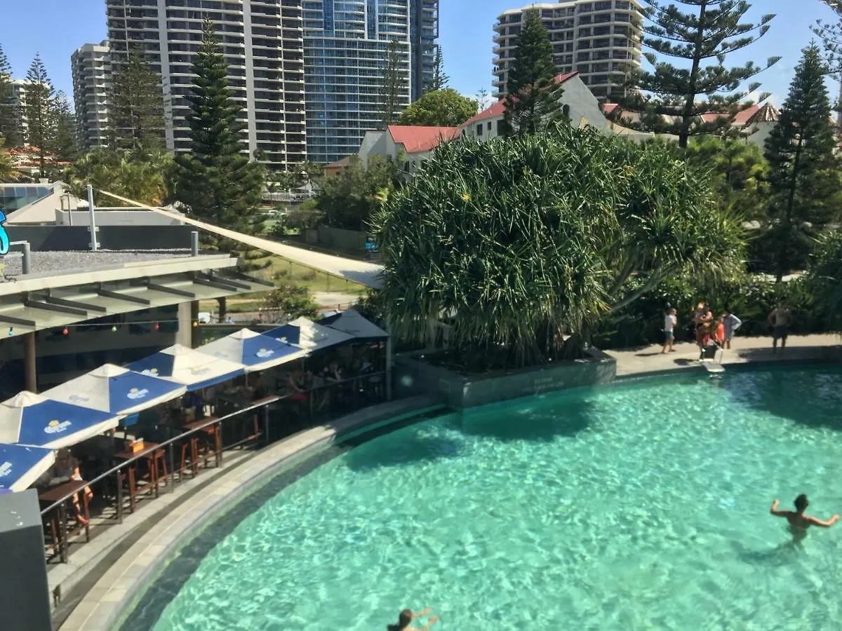 Hamilton Avenue Luxury Apartment