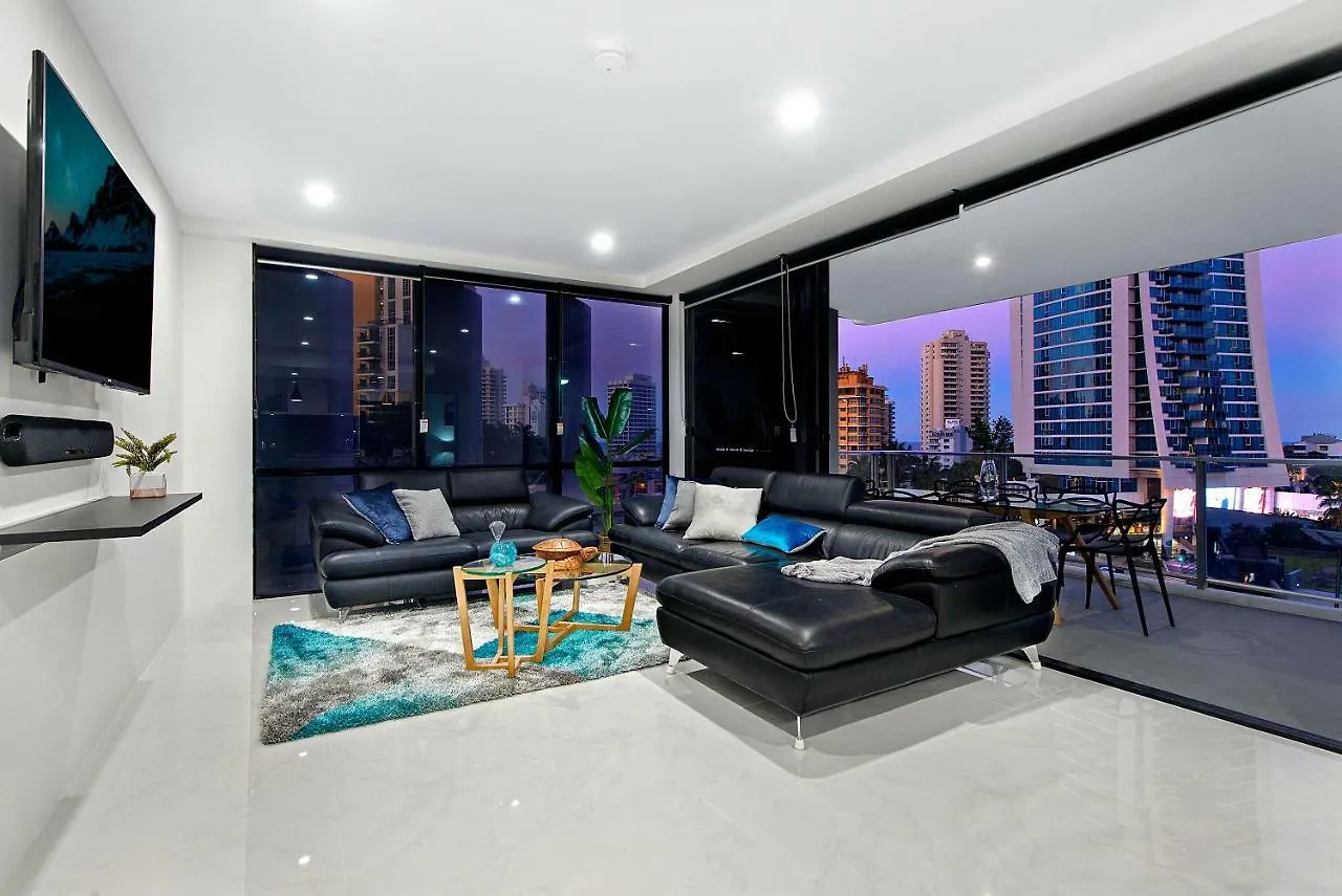 Circle On Cavill, And Sub Penthouses - We Accommodate *