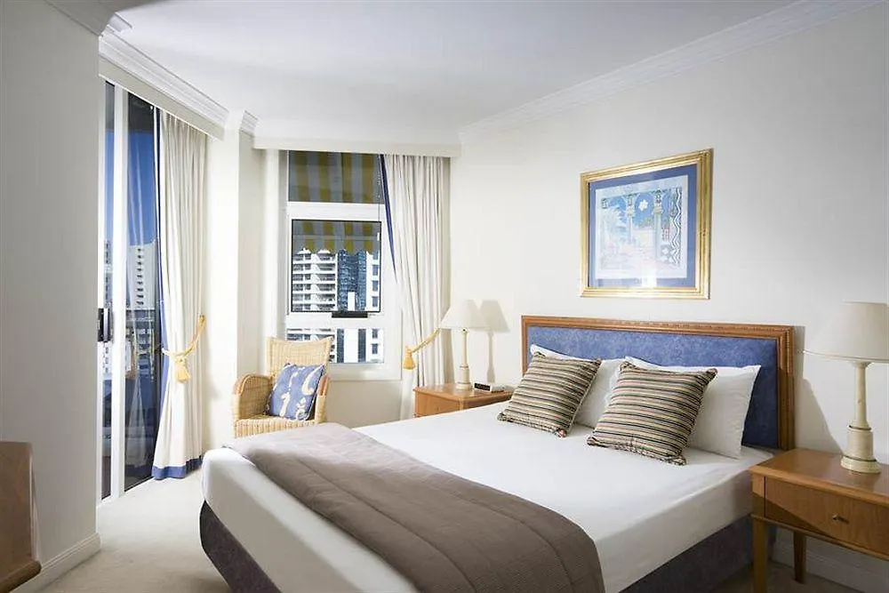 Resort The Phoenician Gold Coast