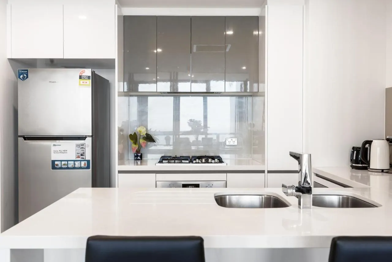 Ocean View Southport Apartment Gold Coast