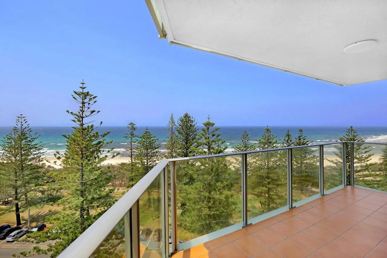 Pacific Regis Beachfront Aparthotel