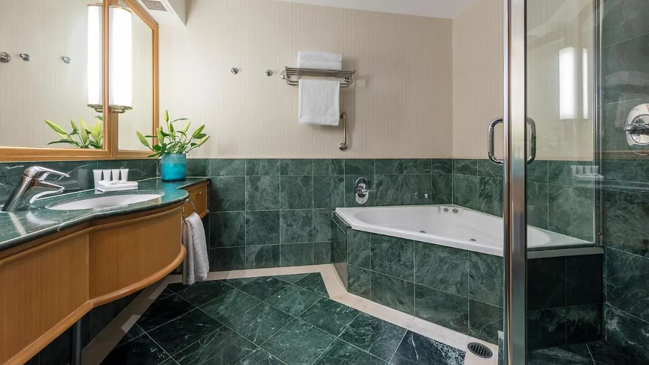 Hotel Oaks Gold Coast