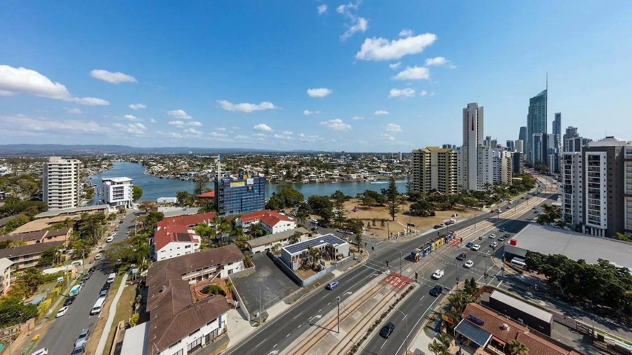 Hotel Oaks Gold Coast