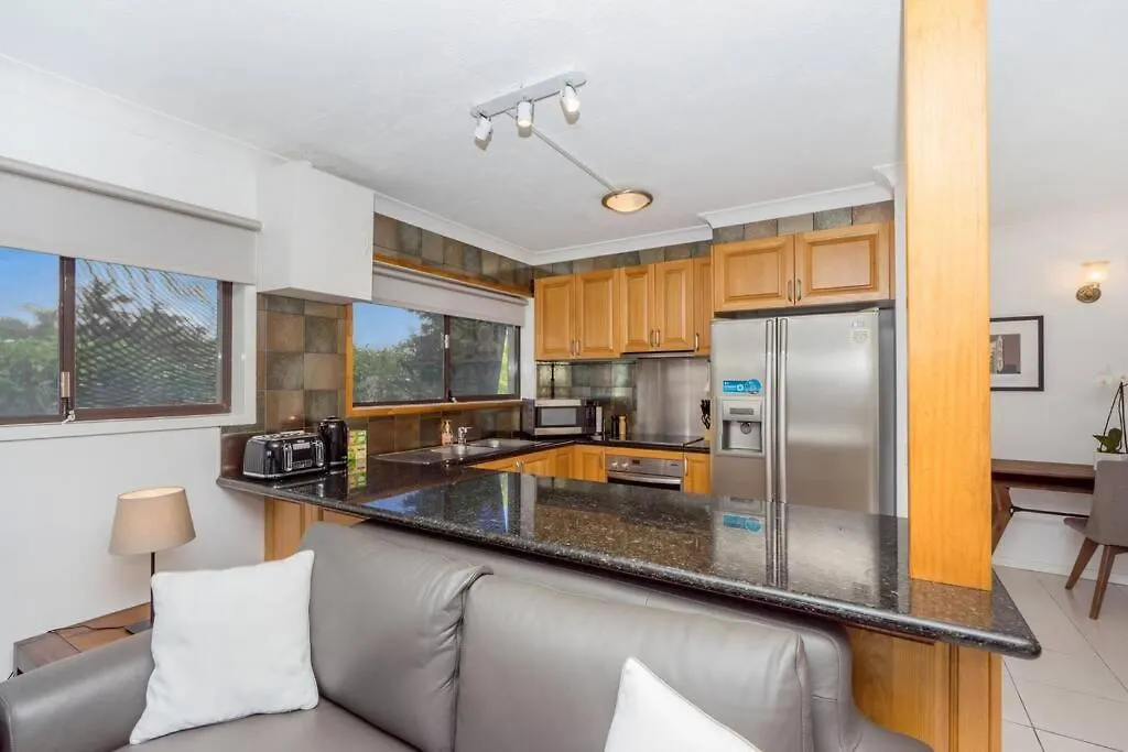 Luxury, Pets, Beach, Convention, Casino, Shopping, Privacy